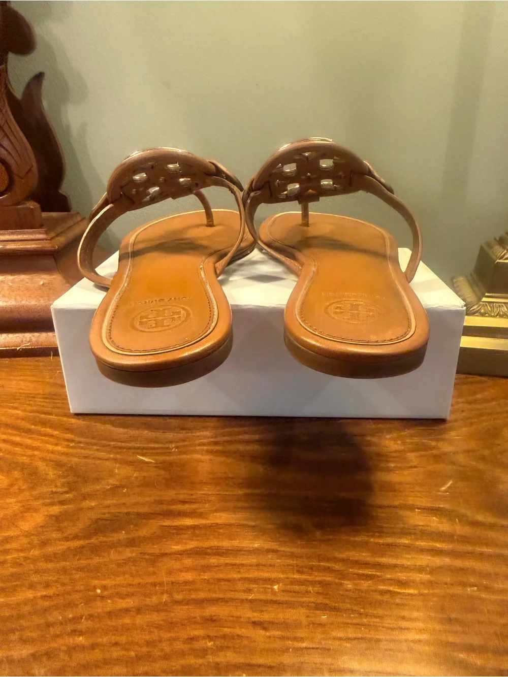 Tory Burch Gold Metal Miller Brown Leather Logo Toe-Post Sandals Size 8 $250